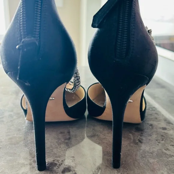 Shoes - Picture 2 of 4